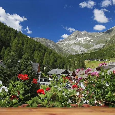 Garni-Hotel Wiesental-2